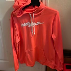 Like new, size large, Under Armour hoodie…..